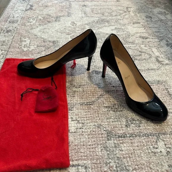 Christian Louboutin Dolly black patent pump sz 38 - Picture 6 of 11